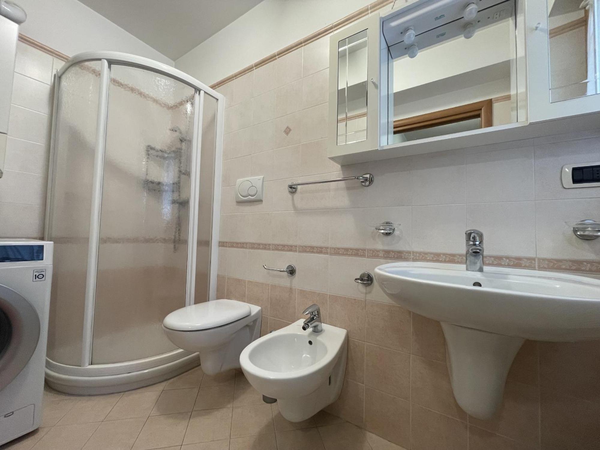 Residence Valentino Пинцоло Екстериор снимка