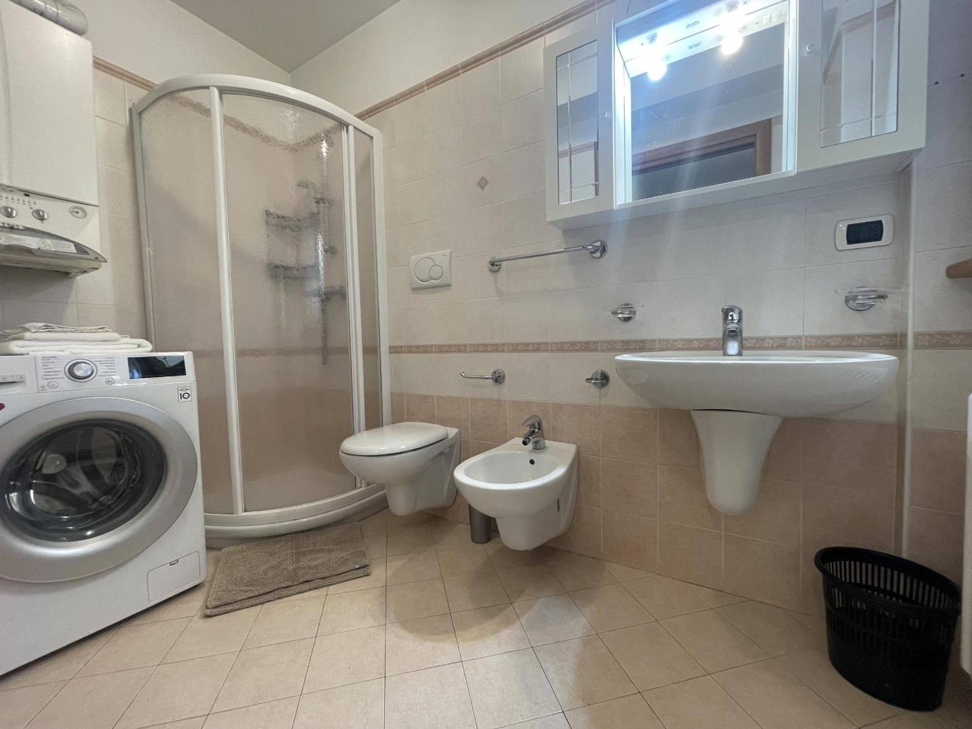 Residence Valentino Пинцоло Екстериор снимка