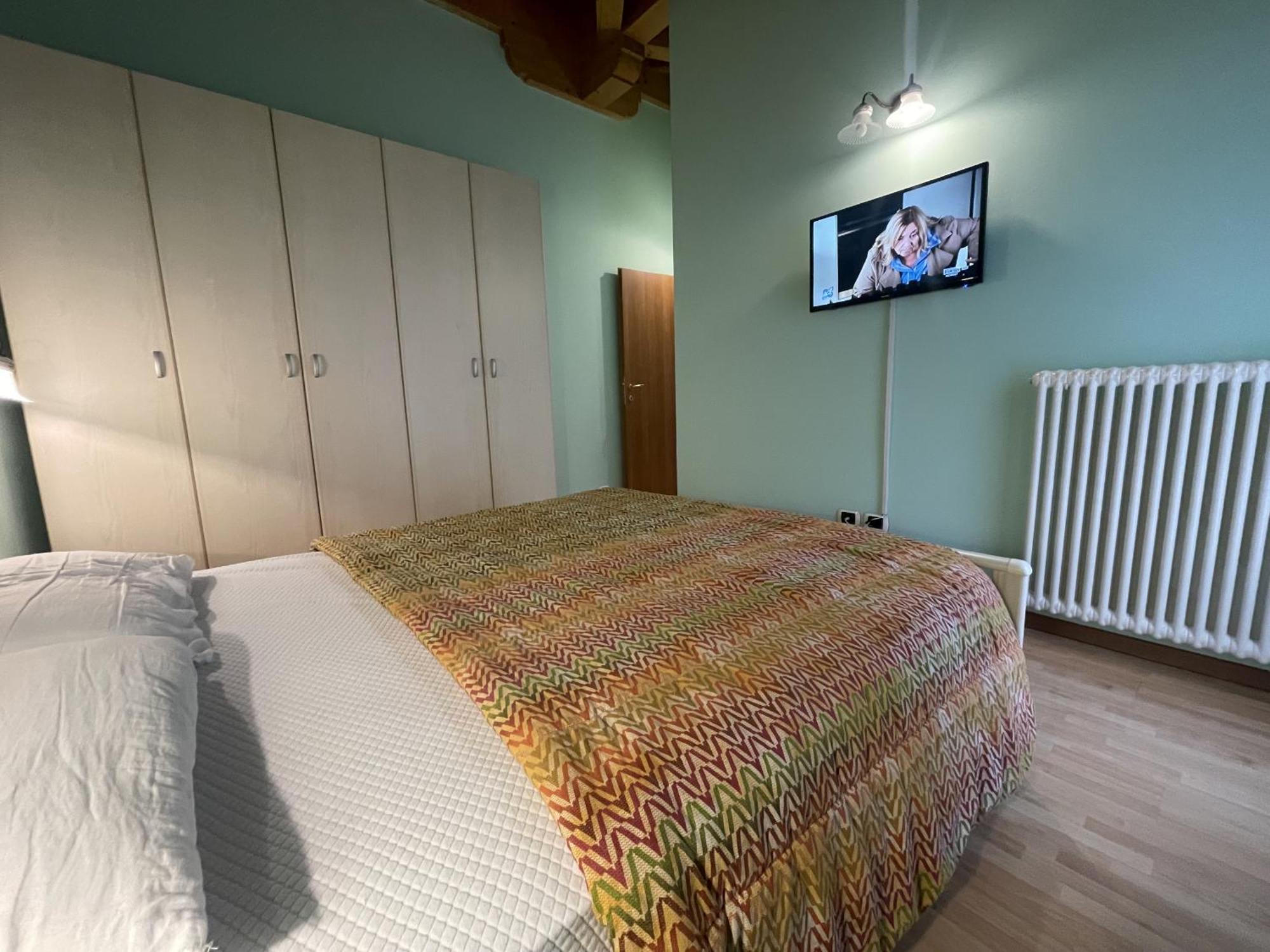Residence Valentino Пинцоло Екстериор снимка