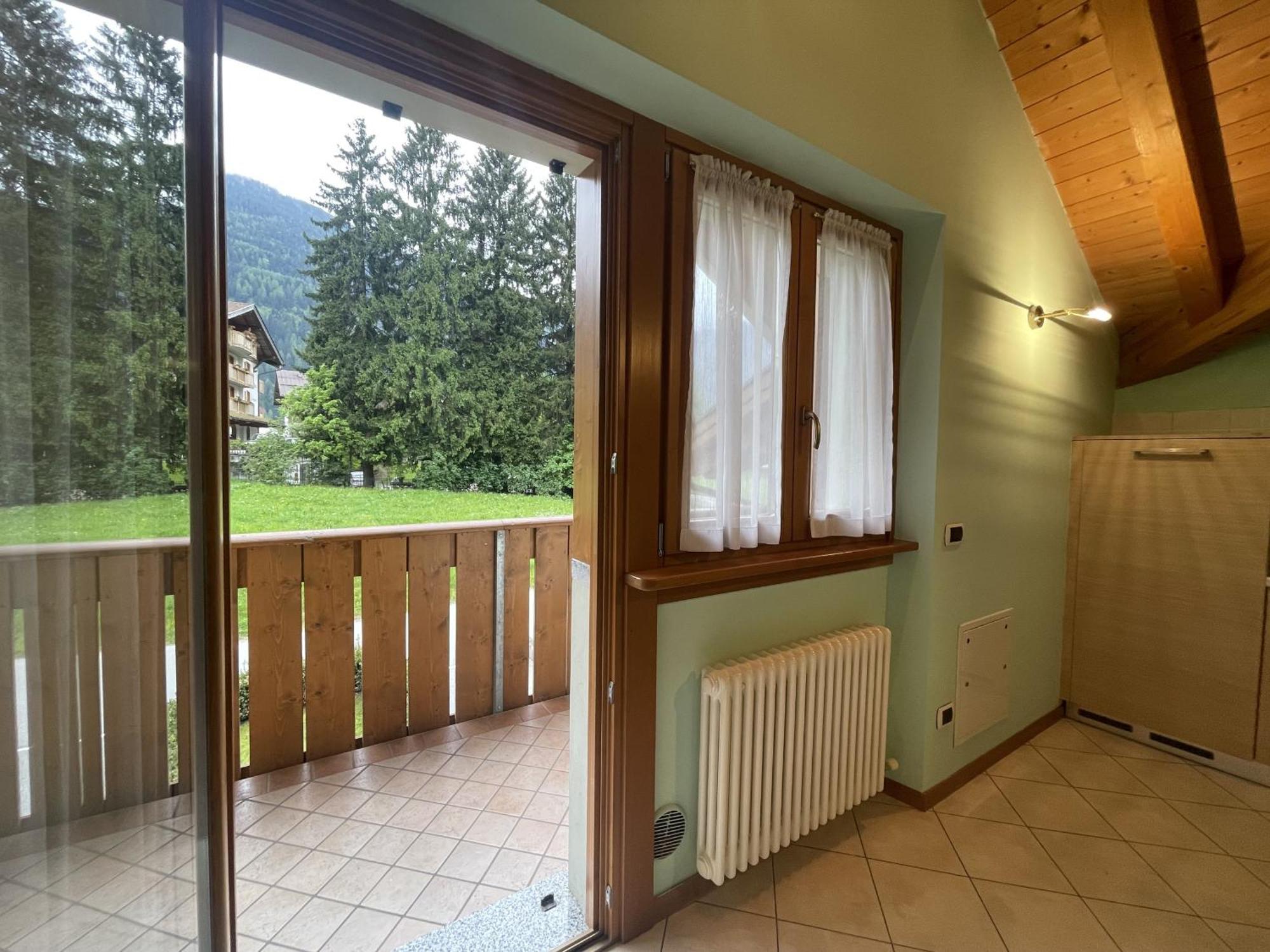 Residence Valentino Пинцоло Екстериор снимка